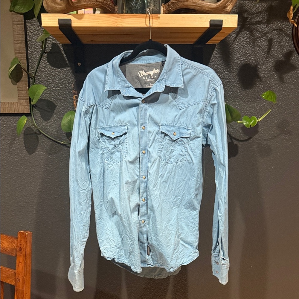 Wrangler Sky Blue Casual Button Down Shirt